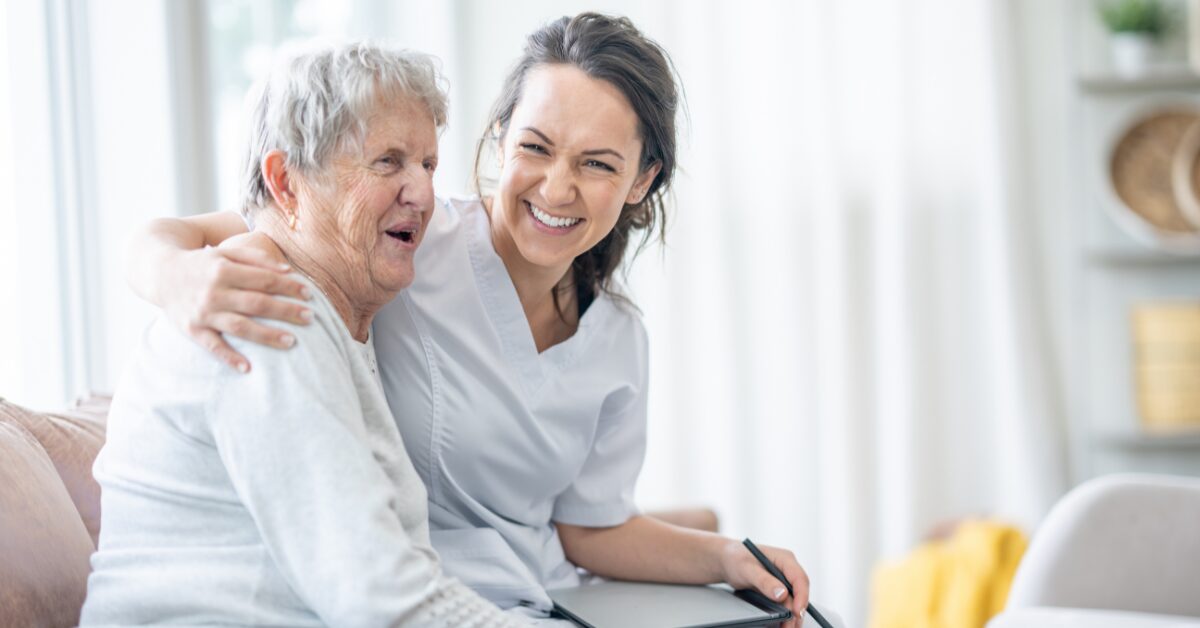 caregiver from home care agency in south florida building rapport with elderly patient